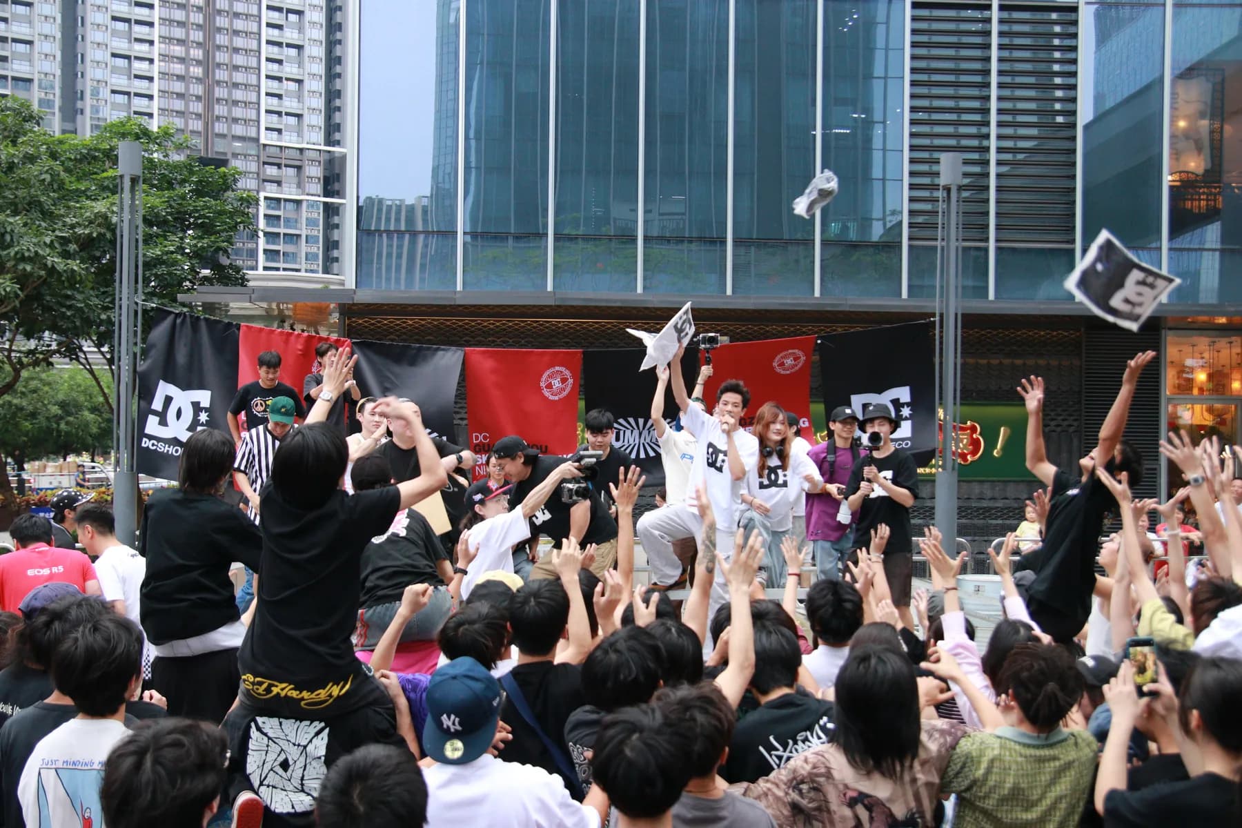 Spectators and participants at the DC event